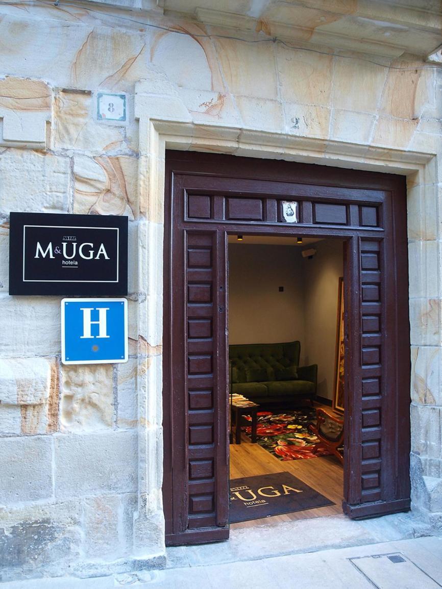 M&Uga Hotela Элоррио Экстерьер фото